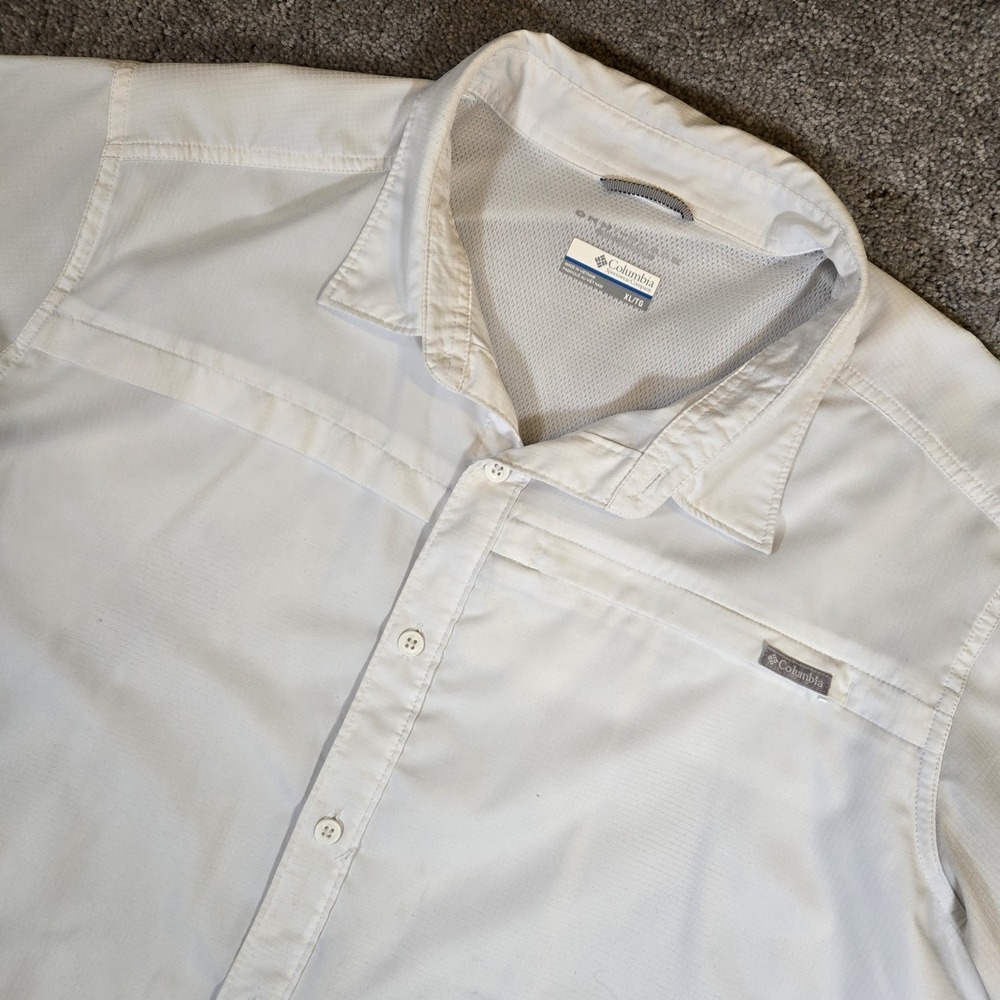 Columbia Omni-Shade Mens XL White Button Up Short Sleeve Fishing Shirt‎